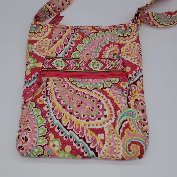 Vera Bradley Handbags - 🎁Vera Bradley Hipster in Capri Melon